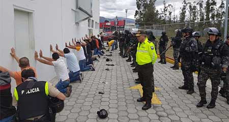 Detienen en aeropuerto de Quito a venezolanos con informacin sensible sobre Presidente y Vicepresidente