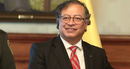 Presidente colombiano Gustavo Petro quiere reabrir la sede de la Unasur en Quito