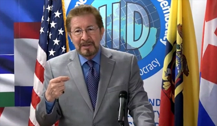 Carlos Snchez Berzan: Hay gente que por alguna razn no quiere reconocer que el rgimen de Correa fue una dictadura