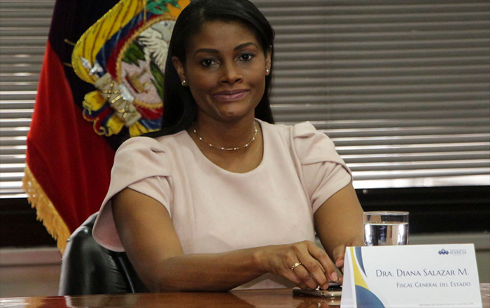 Luisa Gonzlez usa a Dios para amenazar y atacar a Diana Salazar luego de su renuncia como Fiscal General del Ecuador